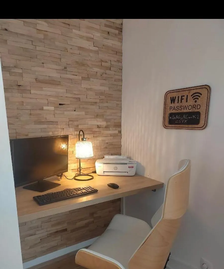 Escapade A Blagnac, T2, Balneo,Jardin,Parking,Tram Apartamento